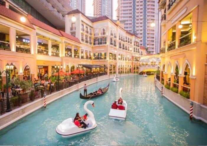تاغويغ Spacious Condo In Venice Luxury Residences المظهر الخارجي الصورة