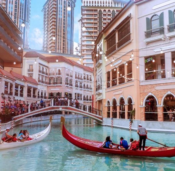 تاغويغ Spacious Condo In Venice Luxury Residences المظهر الخارجي الصورة